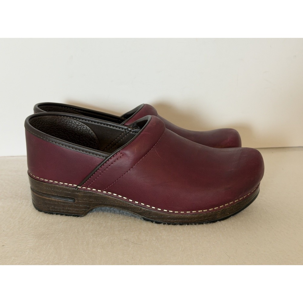 Dansko Professional Women's Comfort Clogs Burgundy Leather Slip-On EU 42 US 11.5